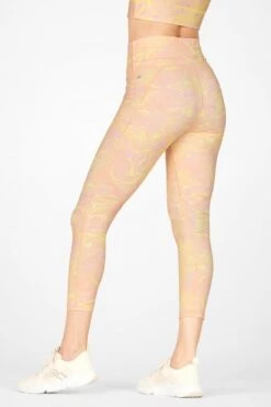 Define PowerHold® High-Waisted Capris