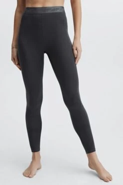 Ultra High-Waisted Wool Baselayer Leggings