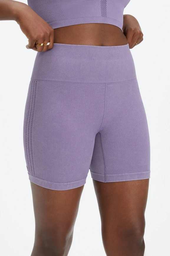 Sync Seamless High-Waisted 6'' Short - Image 2